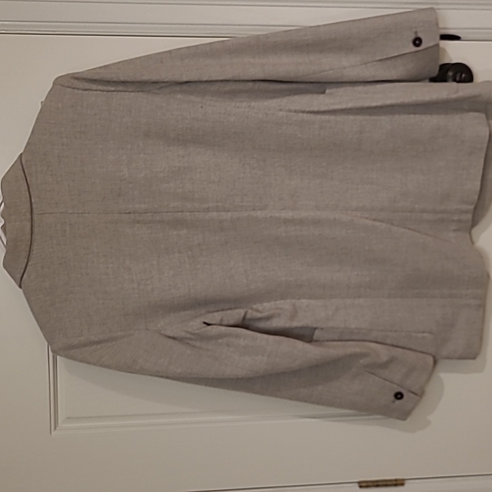 Wilfred Free Gray Blazer with Pockets, Sz L - Picture 3 of 3